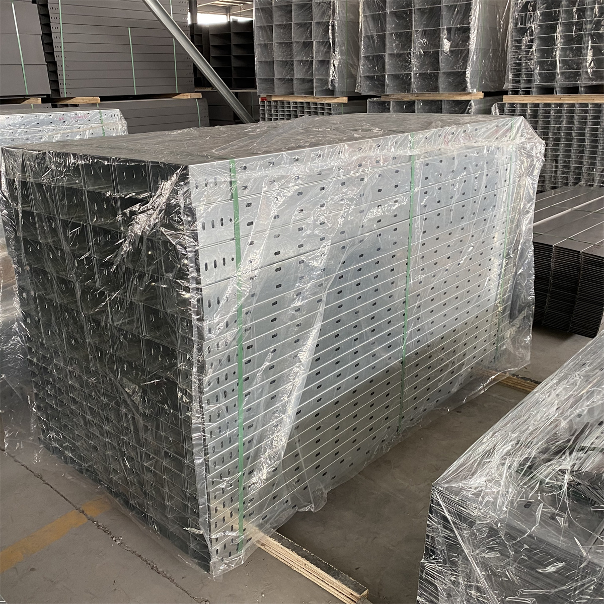 湘潭市梯式电缆桥架节能瓦楞电缆桥架 - 方案